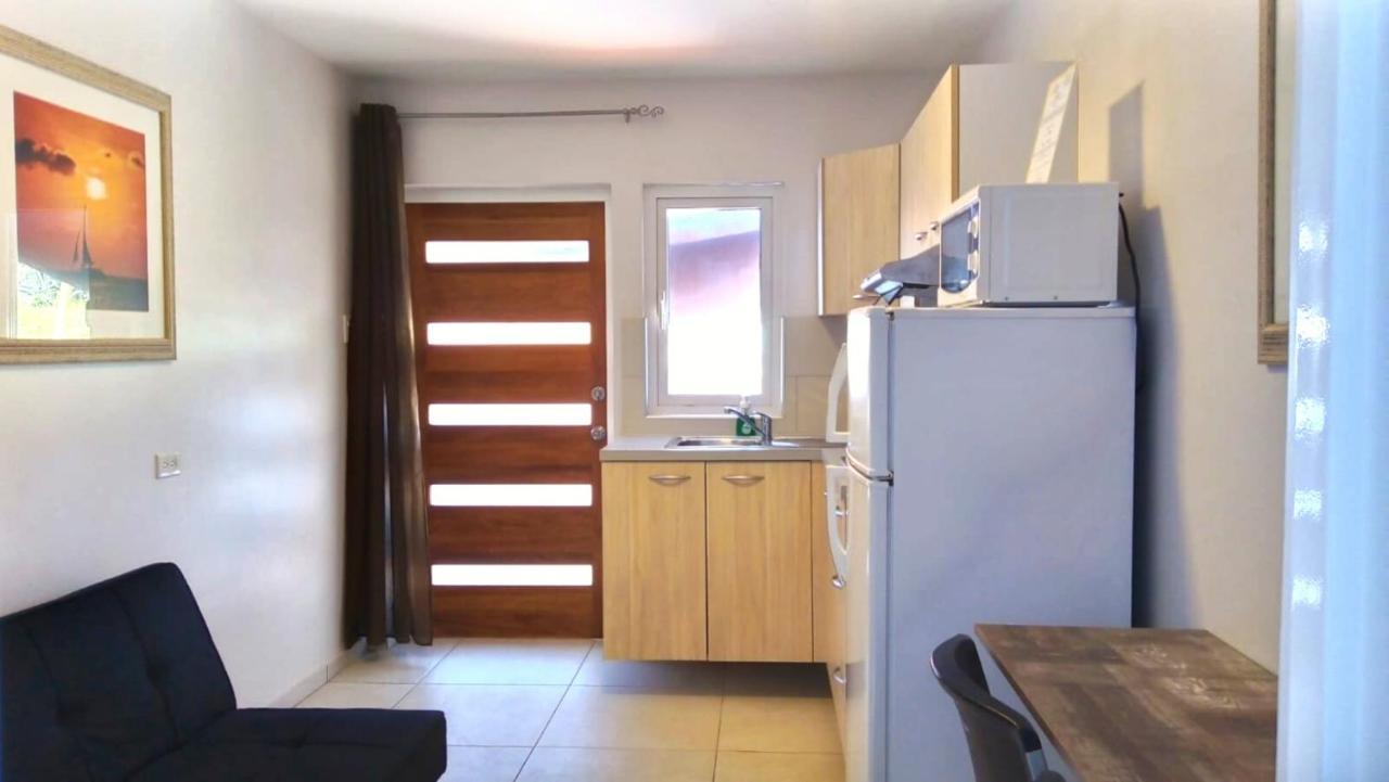 Rooi Santo Residence Palm Beach Extérieur photo